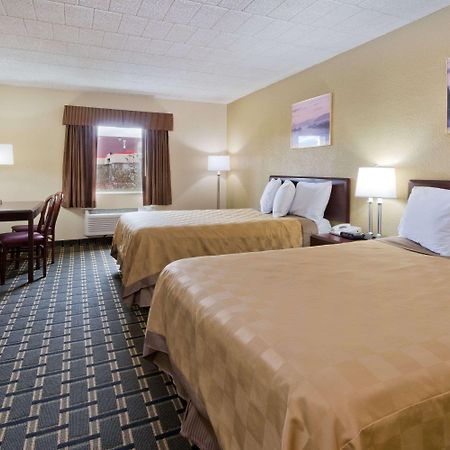 Days Inn By Wyndham Batavia Darien Lake Theme Park Exterior foto